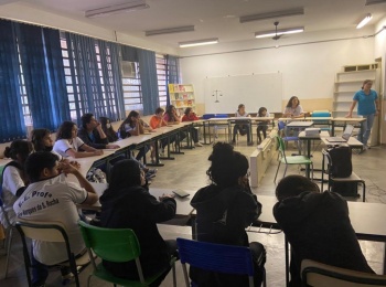 Unimed Andradina realiza palestra sobre o Setembro Amarelo em escola do município 